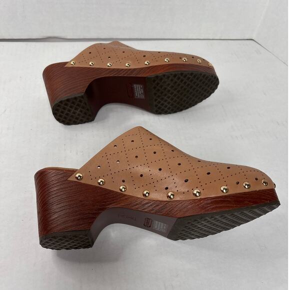 Aerosoles by Martha Stewart Leather Doris Clogs in Camel Womens Size 9M - Picture 5 of 6